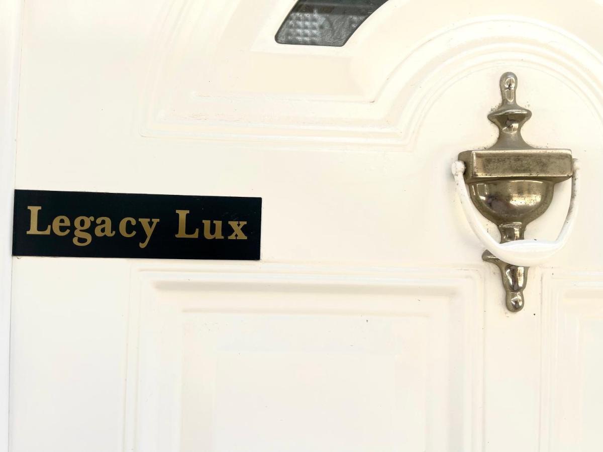 Legacy Lux By The Airport & Beach Artémida Eksteriør bilde